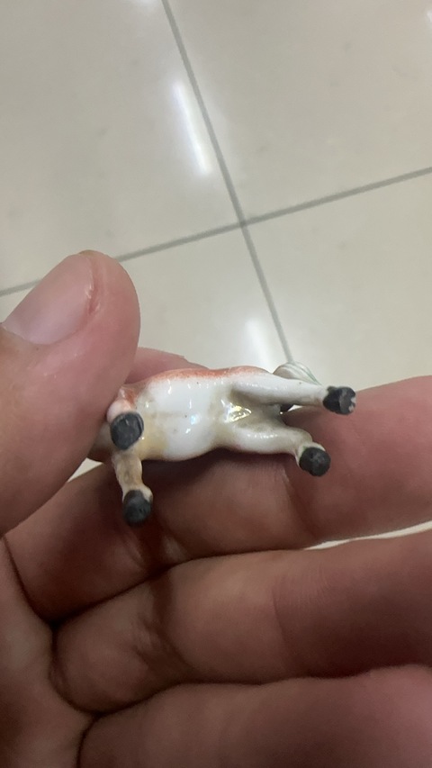 古玩陶瓷三彩瓷塑馬真品鑒賞圖