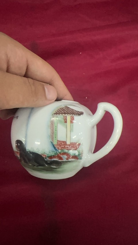 古玩陶瓷粉彩端把壺真品鑒賞圖