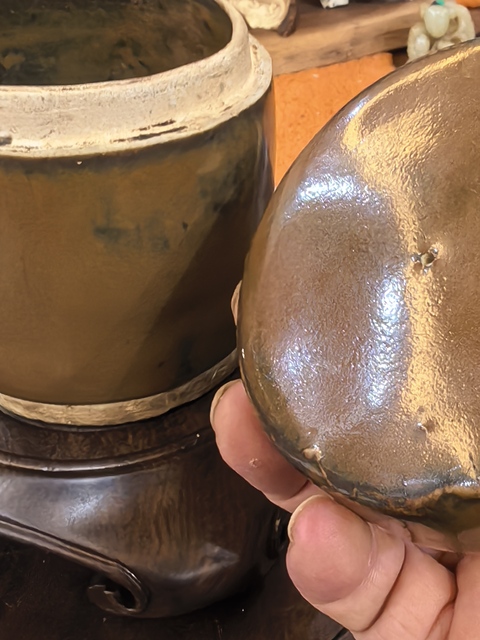 古玩陶瓷紫金釉蓋缸真品鑒賞圖