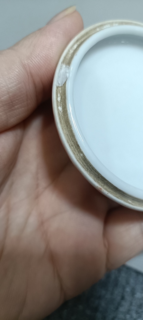 古玩陶瓷礬紅描金人物印盒真品鑒賞圖