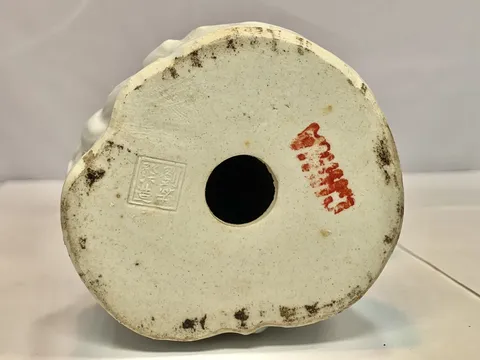 古玩陶瓷白釉觀音菩薩造像真品鑒賞圖