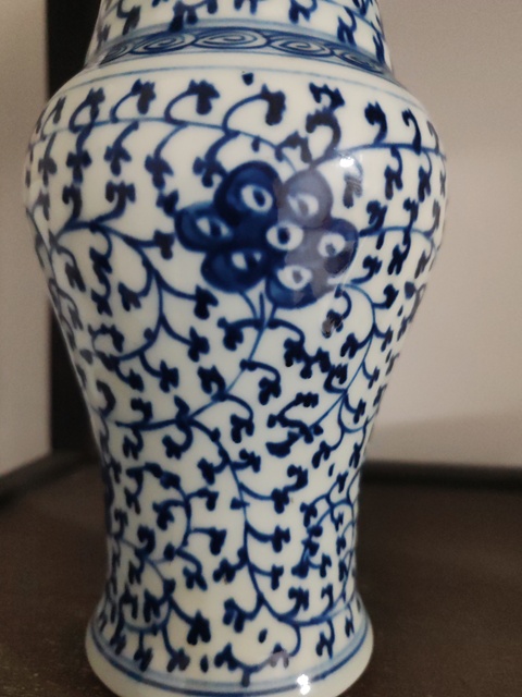 古玩陶瓷花卉紋青花花觚拍賣,當前價格1800元
