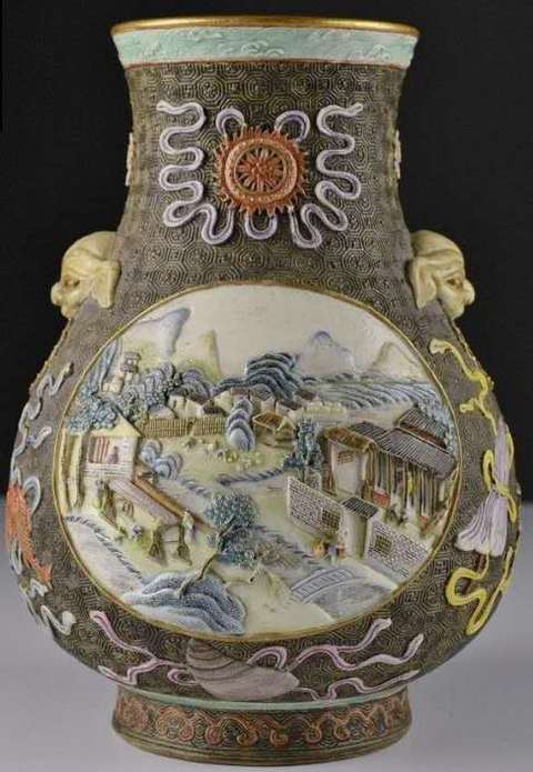 古玩陶瓷雙鋪首淺浮雕瓶真品鑒賞圖