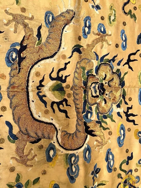 古玩雜項刺繡龍袍真品鑒賞圖
