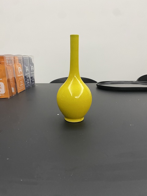 古玩陶瓷黃釉錐把瓶真品鑒賞圖