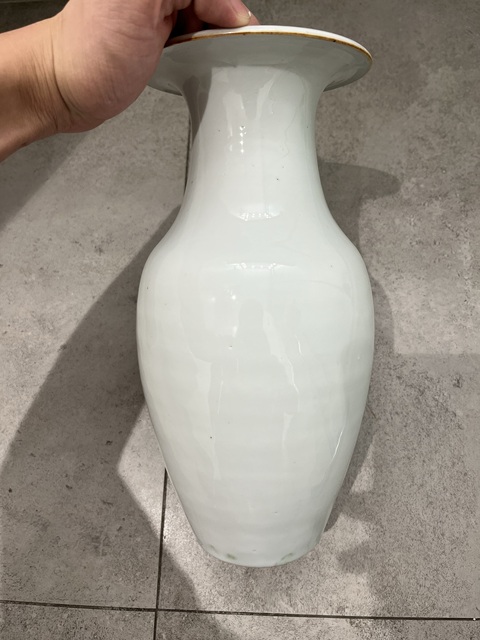 古玩陶瓷釉下彩繪花鳥紋撇口瓶真品鑒賞圖