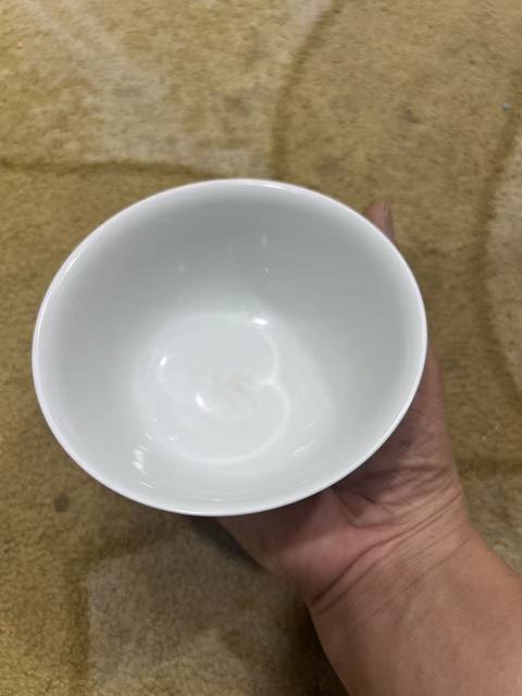 古玩陶瓷黃釉刻花碗真品鑒賞圖