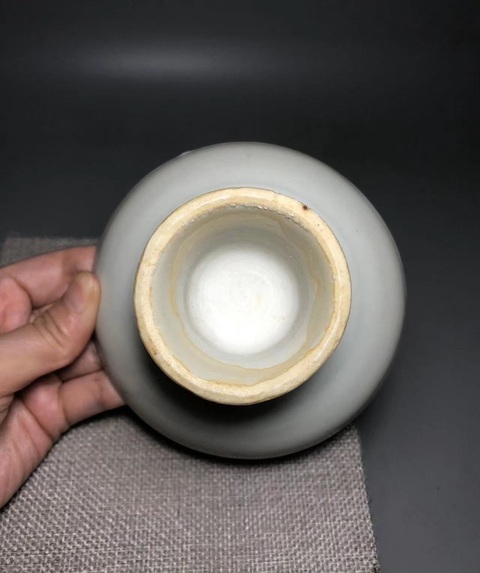 古玩陶瓷清早期，鐵銹花高腳盤拍賣，當(dāng)前價(jià)格2000元