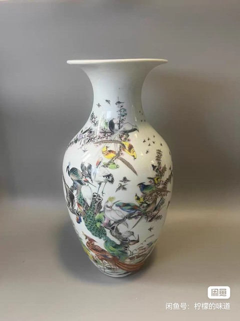 古玩陶瓷粉彩五倫圖撇口瓶真品鑒賞圖
