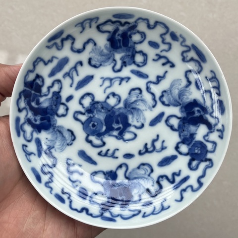 古玩陶瓷青花獅紋盤真品鑒賞圖