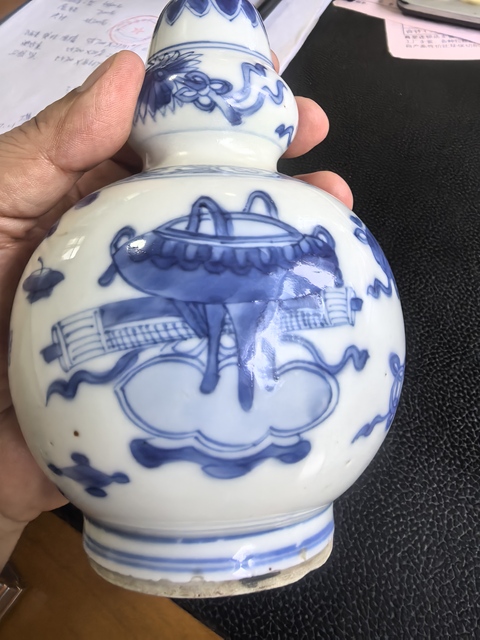 古玩陶瓷博古圖青花葫蘆瓶真品鑒賞圖