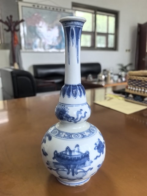 古玩陶瓷博古圖青花葫蘆瓶真品鑒賞圖