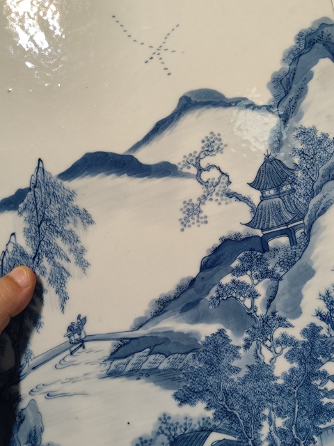 古玩陶瓷人物山水紋青花瓷板畫真品鑒賞圖