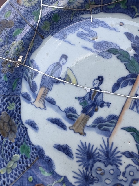 古玩陶瓷西廂記斗彩盤真品鑒賞圖