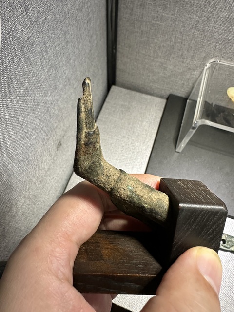 古玩銅器手臂真品鑒賞圖