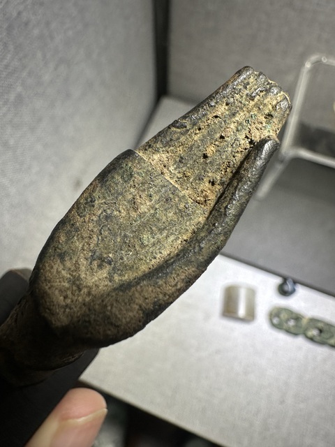 古玩銅器手臂真品鑒賞圖