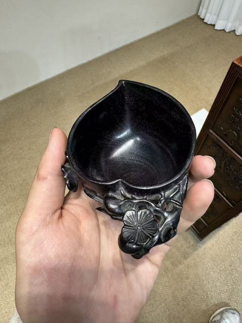 古玩雜項小葉紫檀雕刻梅花桃型杯真品鑒賞圖