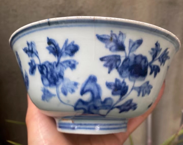 古玩陶瓷明代成化青花鳳凰牡丹紋青花碗拍賣，當前價格6000元