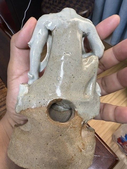 古玩陶瓷南宋影青塑像標本真品鑒賞圖
