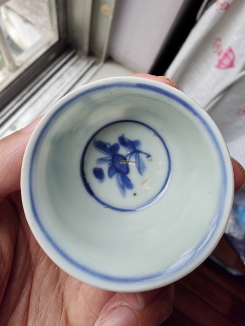 古玩陶瓷晚明青花杯真品鑒賞圖