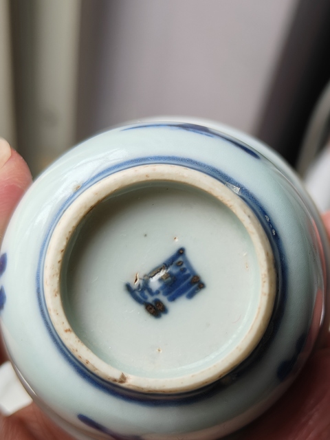 古玩陶瓷晚明青花杯真品鑒賞圖