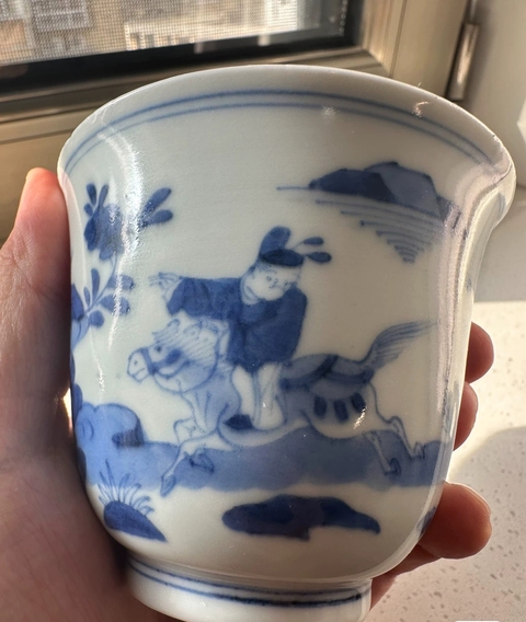 古玩陶瓷日本明治青花人物故事杯真品鑒賞圖