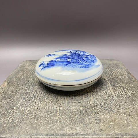 古玩陶瓷山水紋青花印泥盒真品鑒賞圖