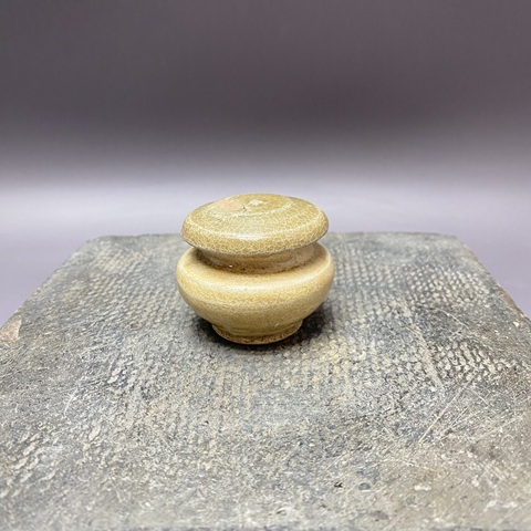 古玩陶瓷元代·青釉蓋罐拍賣，當(dāng)前價格269元