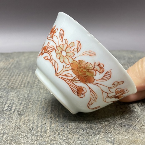 古玩陶瓷清康熙·礬紅描金花卉紋杯拍賣，當前價格960元