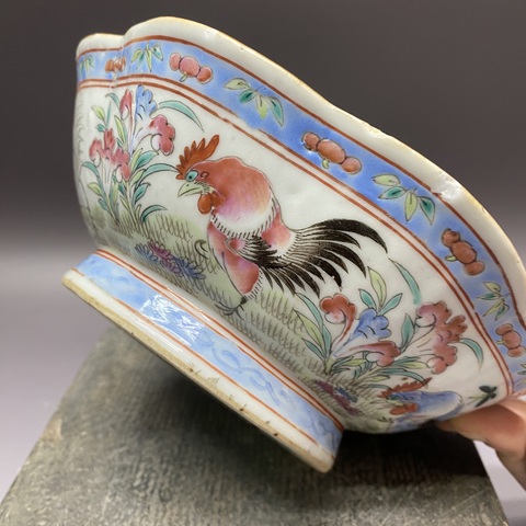 古玩陶瓷冠上加冠粉彩碗真品鑒賞圖