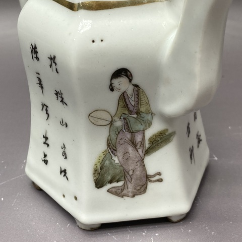古玩陶瓷仕女詩紋六方粉彩執(zhí)壺真品鑒賞圖
