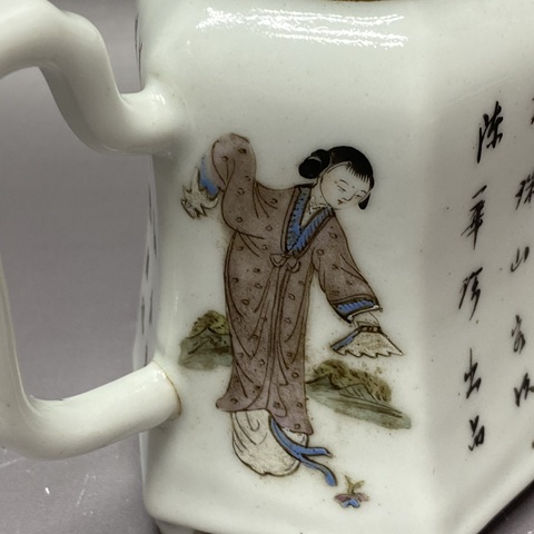 古玩陶瓷仕女詩紋六方粉彩執(zhí)壺真品鑒賞圖