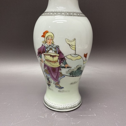 古玩陶瓷創(chuàng)匯·花木蘭人物紋觀音瓶拍賣，當(dāng)前價格469元