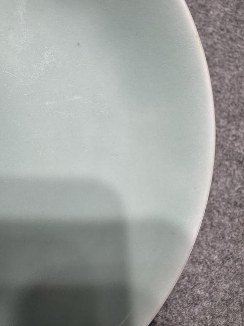 古玩陶瓷冬青釉盤真品鑒賞圖