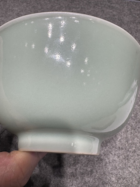 古玩陶瓷冬青釉宮式碗真品鑒賞圖