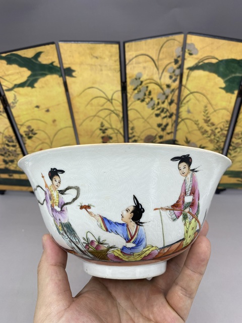 古玩陶瓷軋道粉彩人物故事紋碗真品鑒賞圖