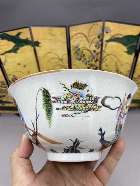 古玩陶瓷軋道粉彩人物故事紋碗真品鑒賞圖