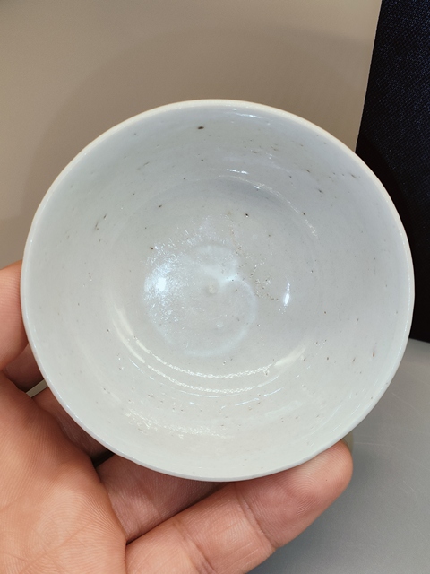 古玩陶瓷民國，白釉茶園拍賣，當前價格199元