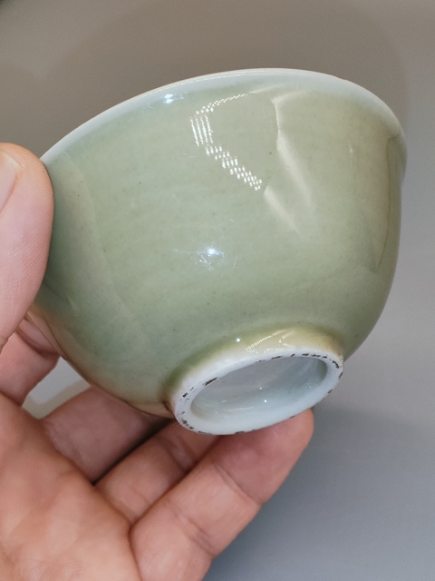 古玩陶瓷清末民國，冬青釉茶碗拍賣，當前價格150元