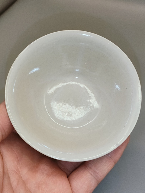 古玩陶瓷清末民國,冬青釉茶碗拍賣,當(dāng)前價(jià)格330元