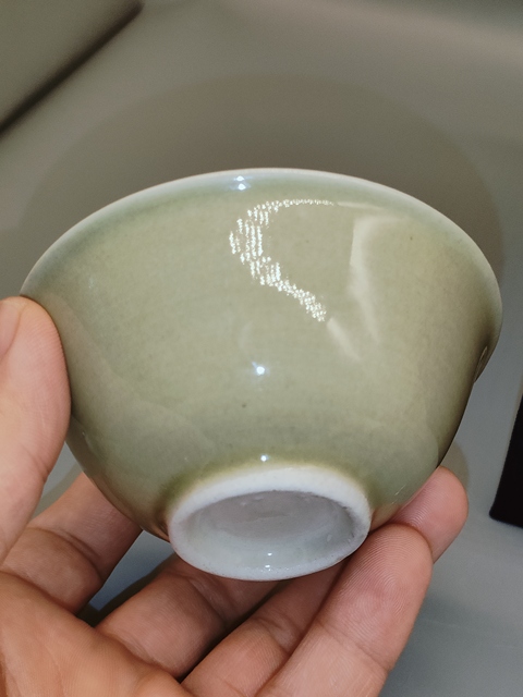 古玩陶瓷清末民國,冬青釉茶碗拍賣,當(dāng)前價(jià)格330元