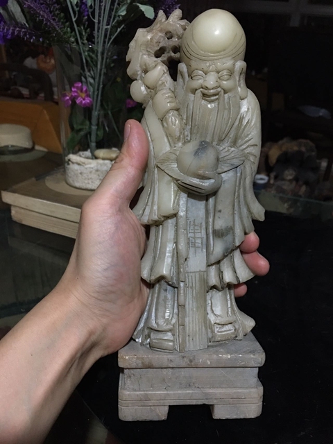 古玩雜項壽山石雕人物像真品鑒賞圖