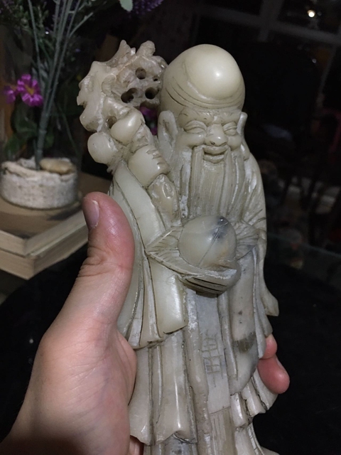 古玩雜項壽山石雕人物像真品鑒賞圖