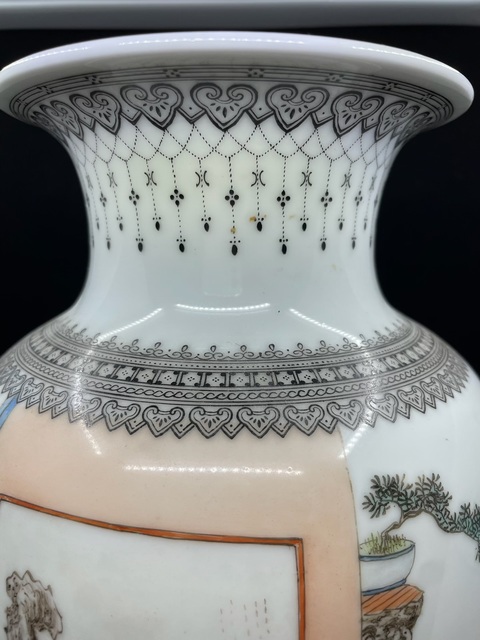 古玩陶瓷仕女紋粉彩瓶真品鑒賞圖
