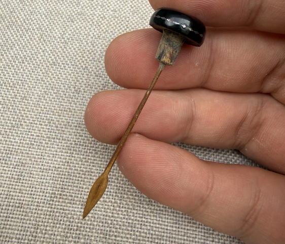 古玩雜項(xiàng)黑漆嵌螺鈿鼻煙壺真品鑒賞圖