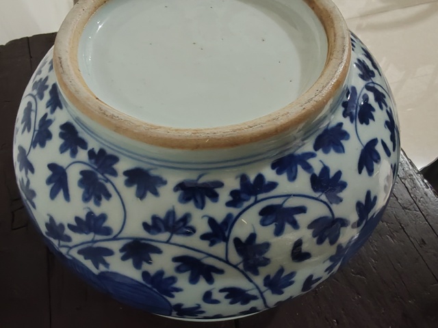 古玩陶瓷花卉紋青花圈足缽式香爐真品鑒賞圖