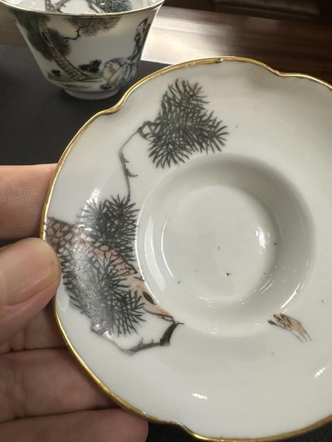 古玩陶瓷油粉彩高士圖蓋碗真品鑒賞圖