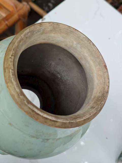 古玩陶瓷豆青釉座真品鑒賞圖