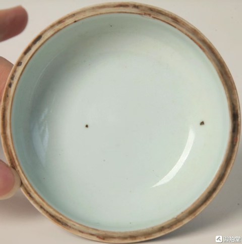 古玩陶瓷豇豆紅釉印盒底真品鑒賞圖