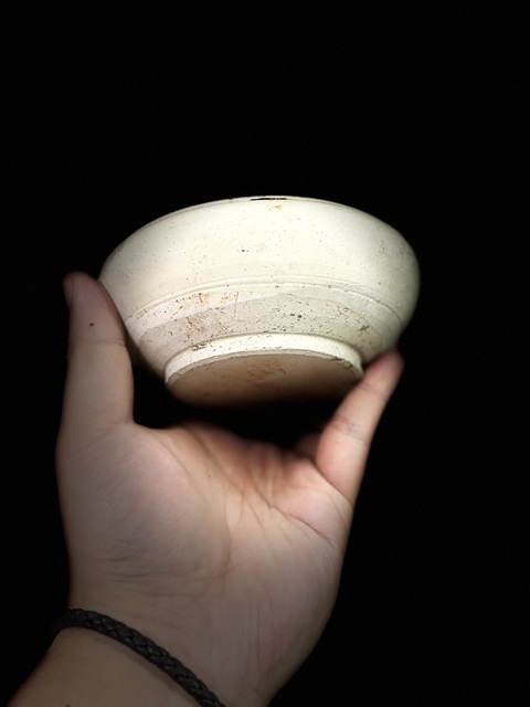 古玩陶瓷唐·鞏義窯白釉缽拍賣,當(dāng)前價(jià)格0元